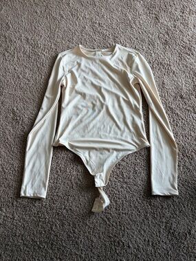 H&M Soft Cream Long Sleeve Bodysuit